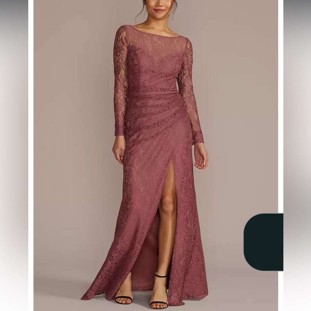GALINA SIGNATURE Long-Sleeve Lace Dress with Slit